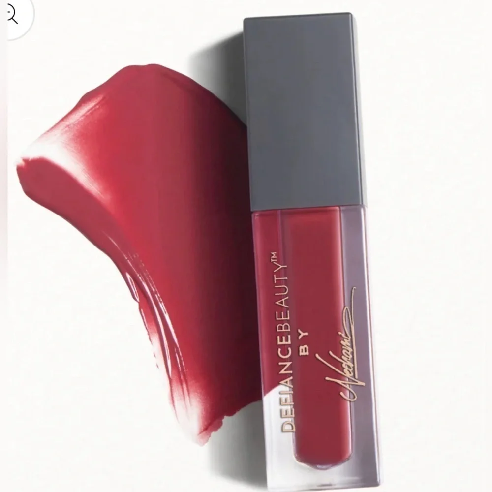 Defiance Beauty Luminous Liquid Lipstick in Empower